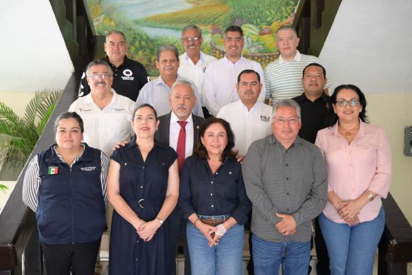 Mariela López Sosa fortalece la unidad regional al recibir la mesa de paz en Xicoténcatl