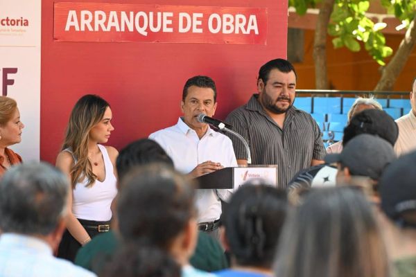 Inicia alcalde Lalo Gattás  nueva obra asfáltica en la  Ampliación Las Playas