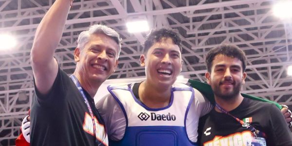 Taekwondin Carlos Sansores gana oro en juegos Centroamericanos