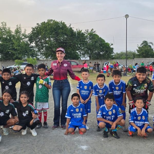 En el Ejido El Triunfo, Astrid Sontoya Müller sigue respaldando el deporte