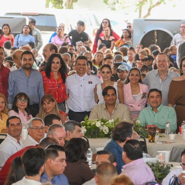 Festejan más de 2 mil 500 asistentes a Lalo Gattás por su cumpleaños