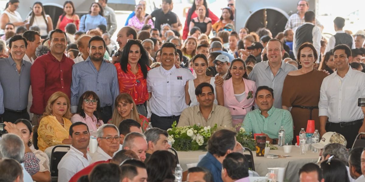 Festejan más de 2 mil 500 asistentes a Lalo Gattás por su cumpleaños
