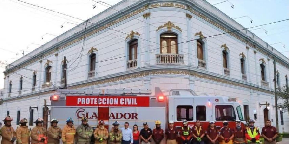Capacita Gobierno de Victoria a Bomberos y Paramédicos para fortalecer respuesta a emergencias