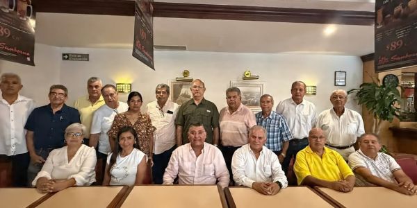 Jubilados de CFE rechazan ser llamados “pensiones doradas”