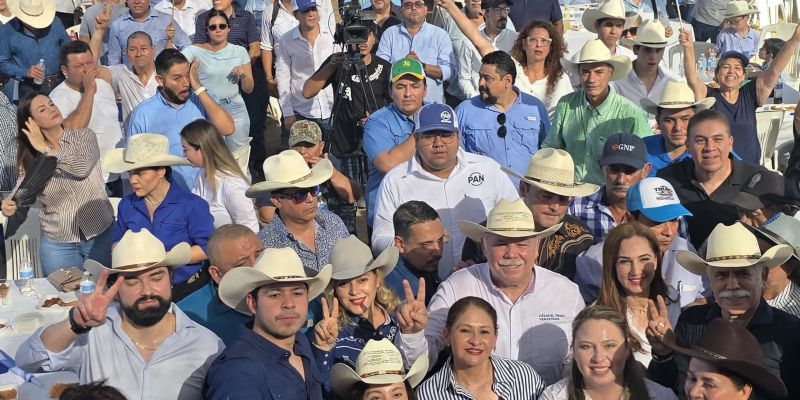 Gloria Garza y Truko celebran junto a miles de panistas de la zona cañera 87 aniversario del PAN