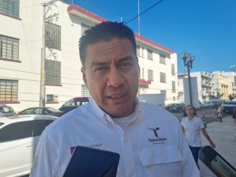 Capacitan a trabajadores de la Torre Gubernamental para prevenir muertes por paro cardíaco