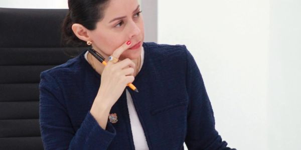 Propone Mayra Benavides transparentar obras con códigos QR
