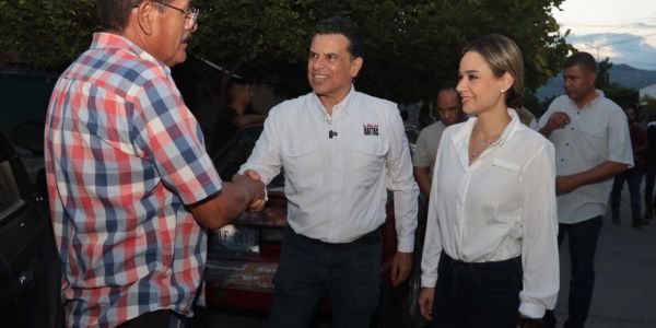 Lleva Lalo Gattás “Tu voz Transforma” a San Luisito