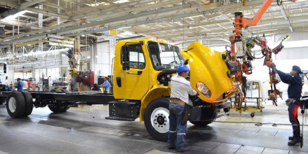 Crece 11% producción de camiones pesados; fabricaron 18 mil en febrero