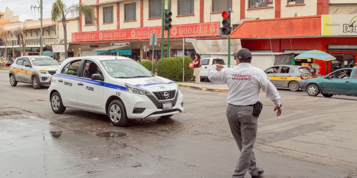 Operativo de transporte público en el Sur