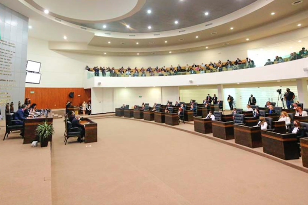 Promueve el Congreso endeudar a municipios