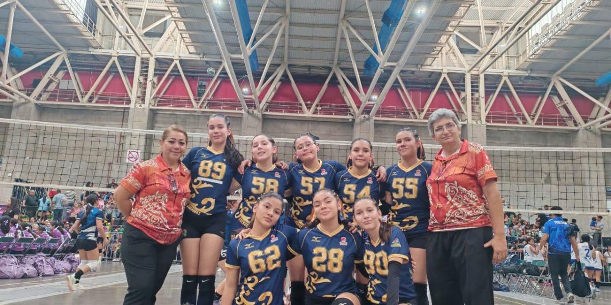 A practicar voli con el club Cuerudas