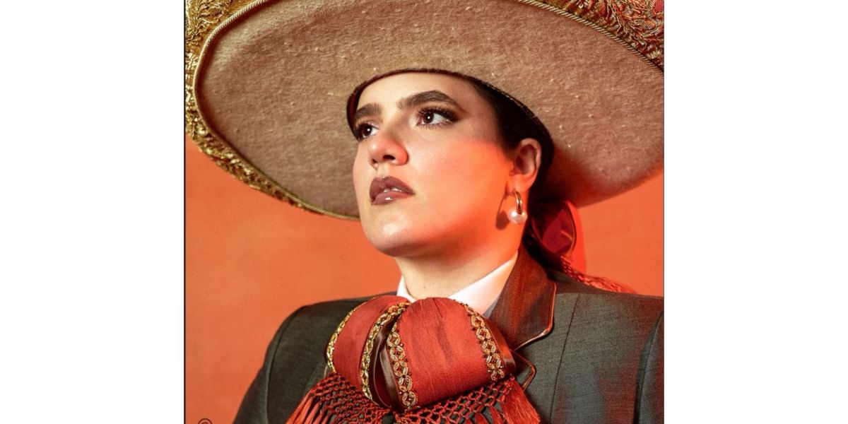CAMILA FERNÁNDEZ SE CONSOLIDA CON ‘LA FERNÁNDEZ’:  un álbum lleno de fuerza, emociones y raíz mexicana