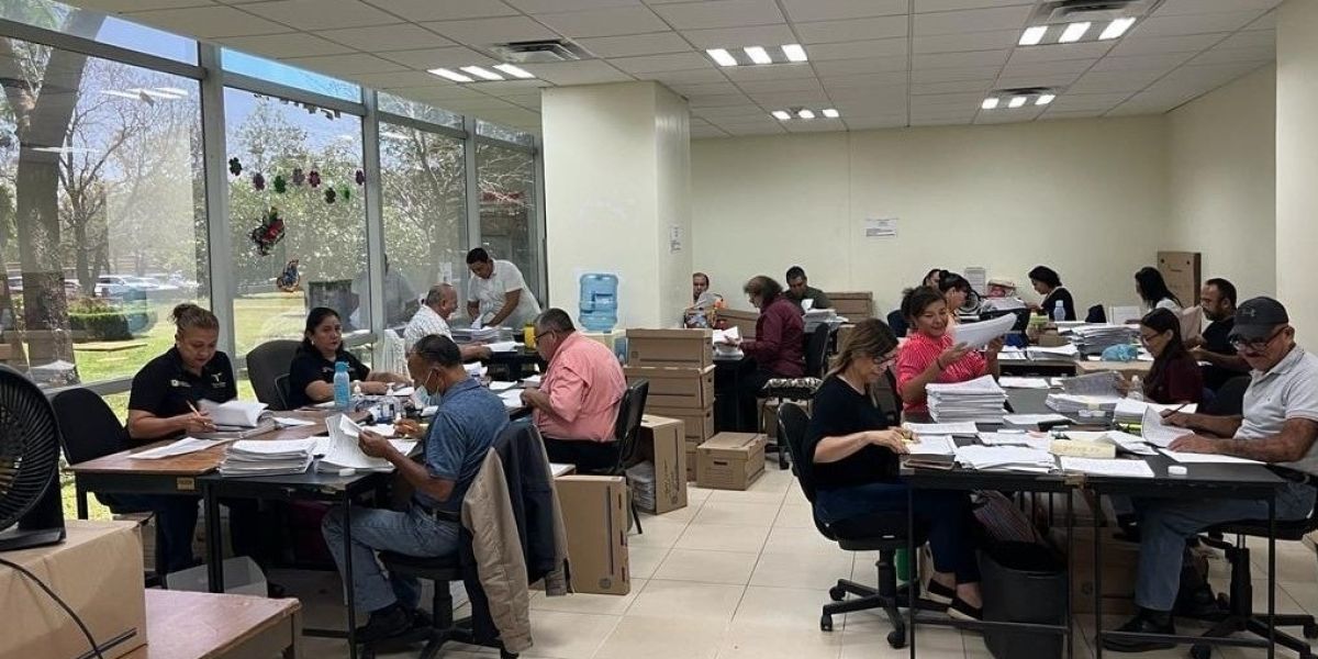 SET analiza jubilaciones y necesidades  de personal docente en Tamaulipas