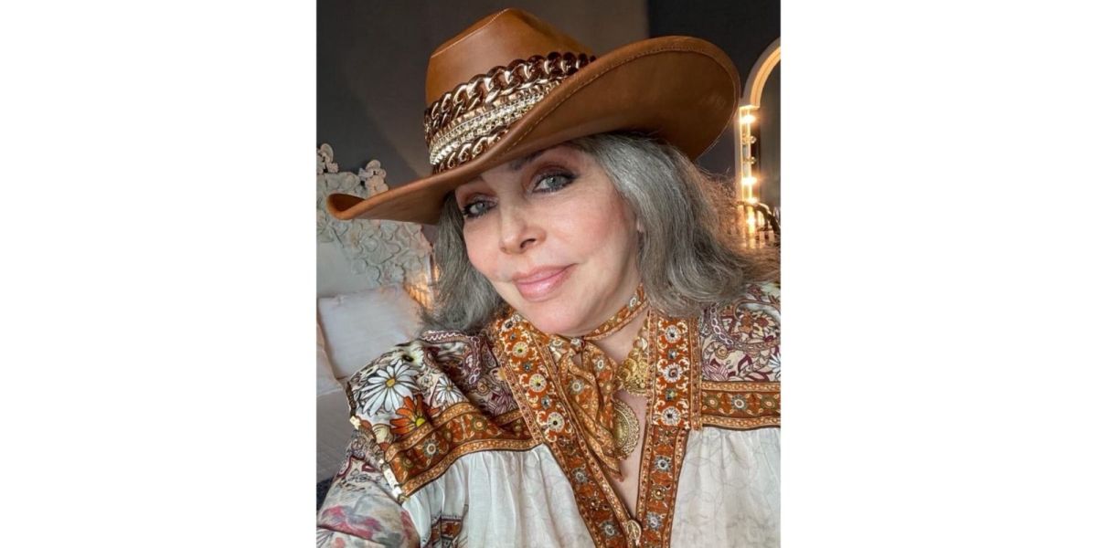 Verónica Castro festeja  su 73 aniversario rodeada de amigas y música