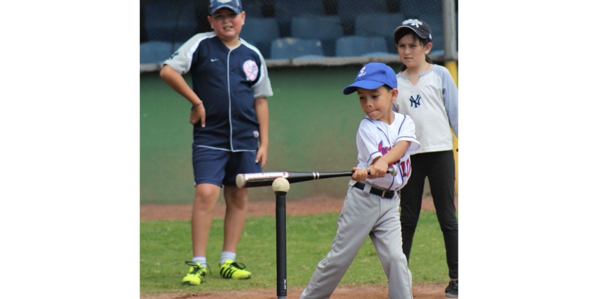 Aprende béisbol con la academia Chihuahuas