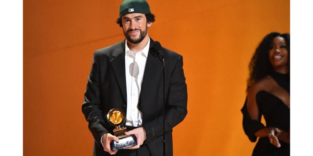 Bad Bunny arrasa con 12 nominaciones en los Latin Grammy 2025