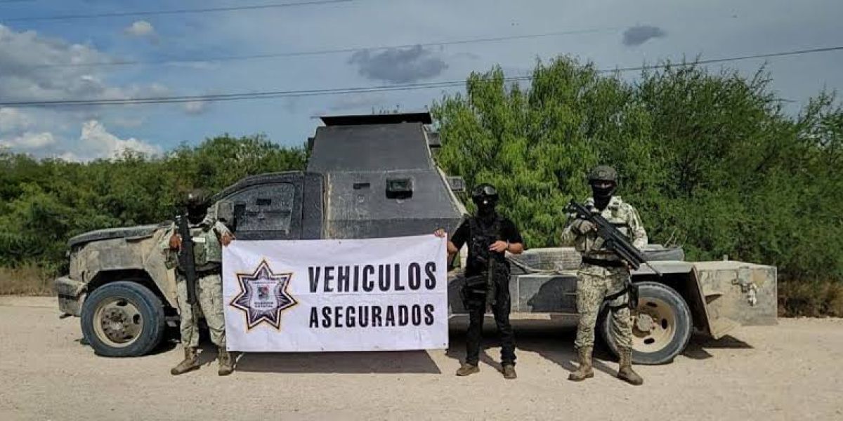 Ejército y Guardia Nacional aseguran armas y vehículos en la frontera de Tamaulipas