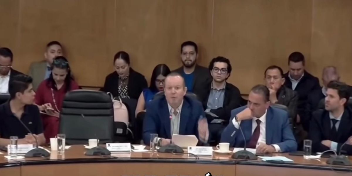 Legislador federal atiende inquietudes  de agentes aduanales; Carlos Canturosas