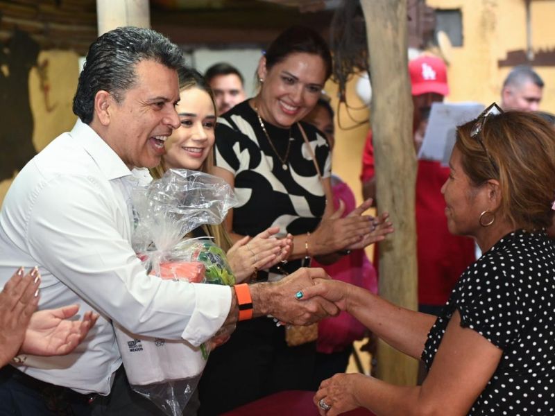 Fortalece Lalo Gattás acercamiento con el pueblo de Victoria