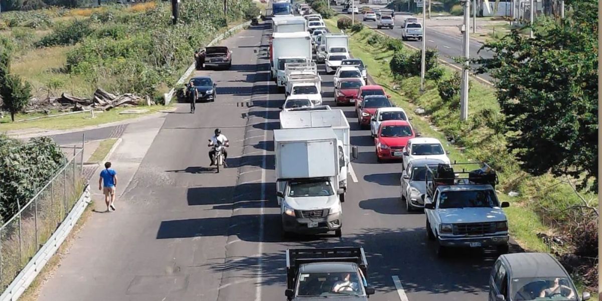 Prepara Estado ley para regular cierres carreteros