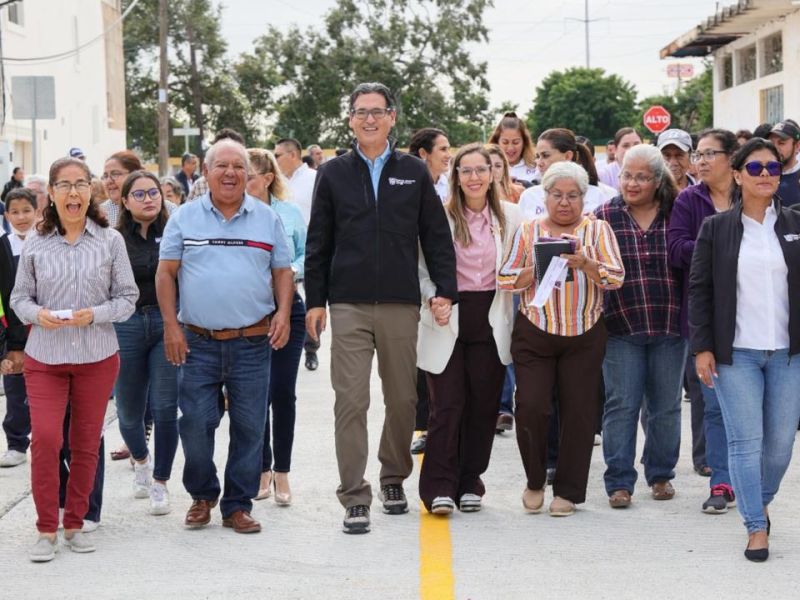 Erasmo González inaugura una Calle Más en Los Mangos, se transforman vialidades