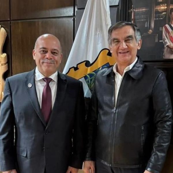 Nuevo Fiscal se reúne con el Gobernador