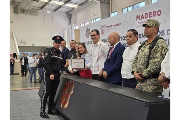 Reconocen a elementos de Tránsito egresados de la Universidad de Seguridad y Justicia de Tamaulipas