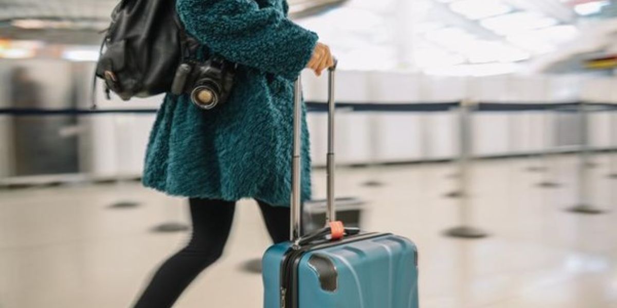 Outfit para viajar en avión: consejos para un look cómodo y estiloso