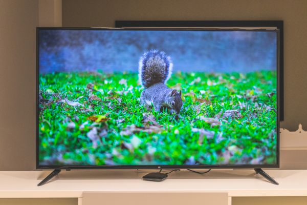 Guía para ubicar correctamente tu pantalla de 50 pulgadas en casa