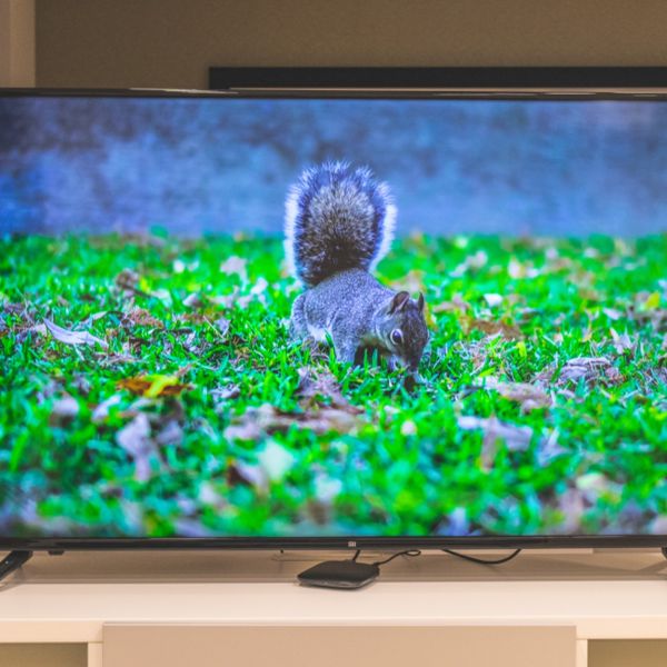 Guía para ubicar correctamente tu pantalla de 50 pulgadas en casa