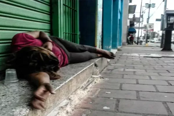 Aumenta en Tampico presencia de indigentes foráneos; familiares los abandonan a su suerte
