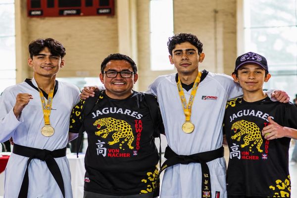 Jaguares conquista siete medallas en Selectivo Estatal de Taekwondo