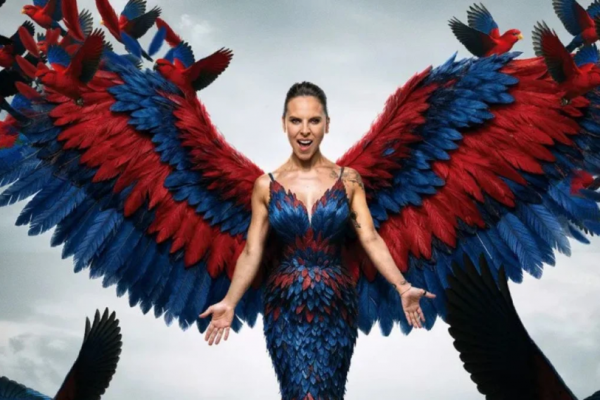 Kate del Castillo alza el vuelo por las aves
