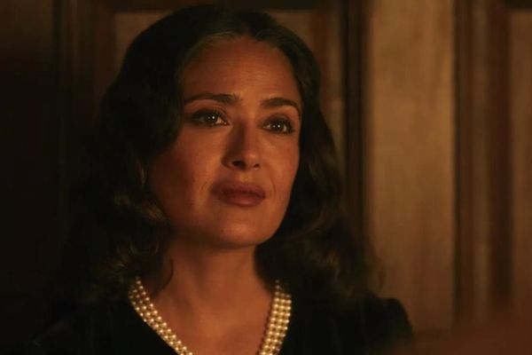 Salma Hayek busca  venganza en nuevo tráiler