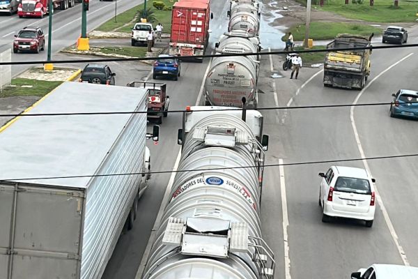 Transportistas exigen ampliar a cuatro carriles la carretera Zaragoza-Victoria