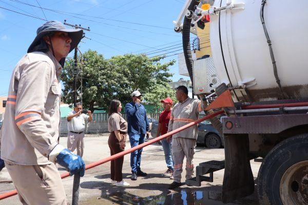 Resuelve COMAPA Altamira problema de drenaje azolvado en sector La Florida