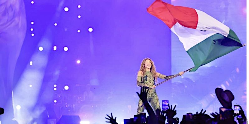 Rompe Shakira record de asistencia con 400 mil asistentes al Zócalo