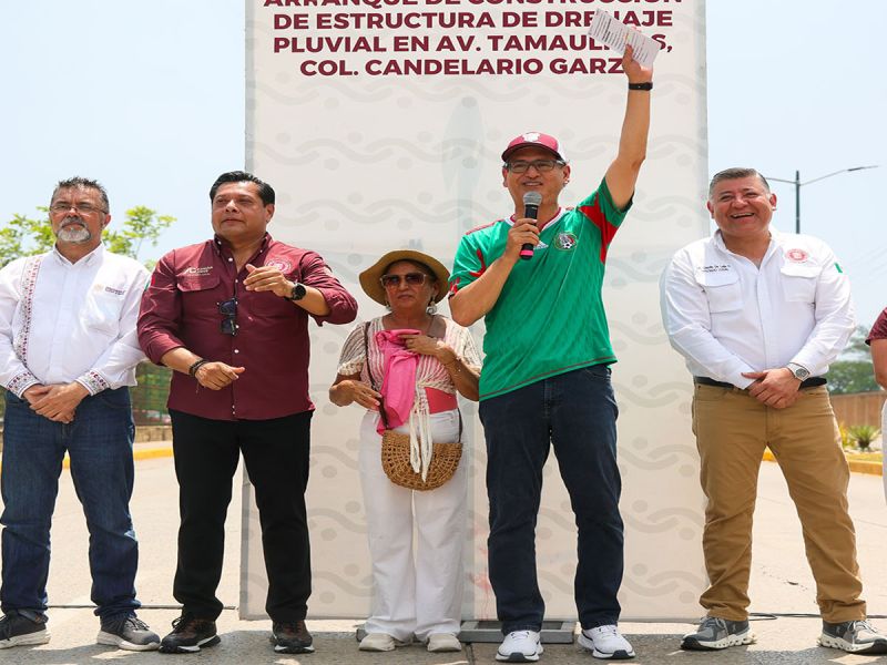Erasmo González inicia dren pluvial en avenida Tamaulipas