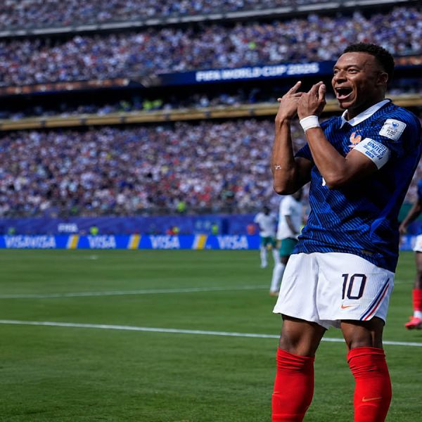 Marca Mbappé doblete para triunfo de Francia ante Senegal