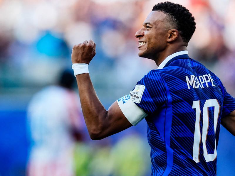 Francia elimina a Paraguay con penal de Mbappé y avanza a cuartos