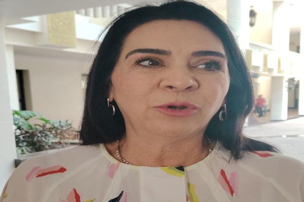 Mónica Villarreal rechaza que se culpe al pasado por los socavones en Tampico