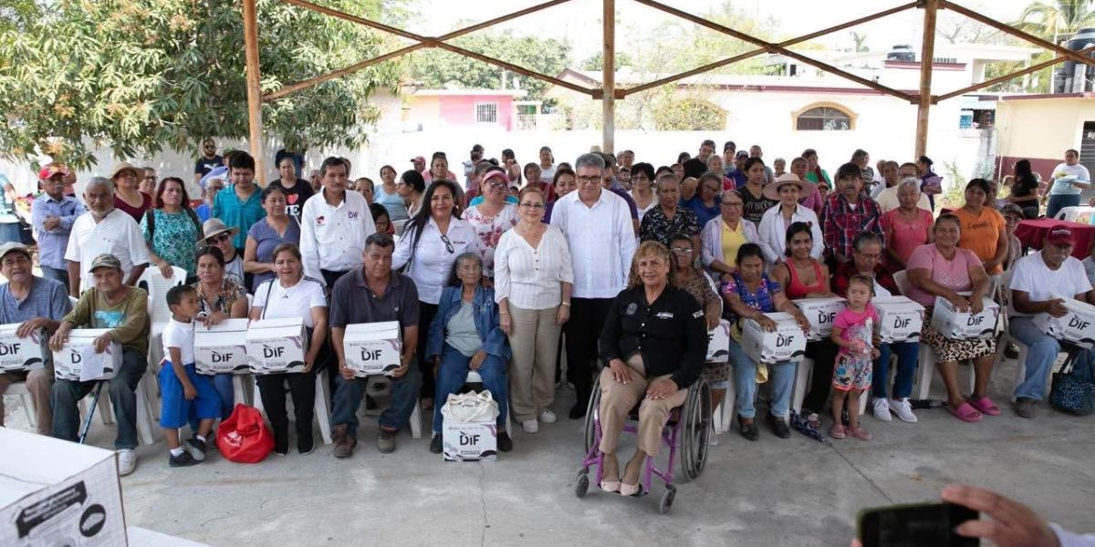 Benefician Gobierno de Altamira y DIF con despensas a comunidad vulnerable