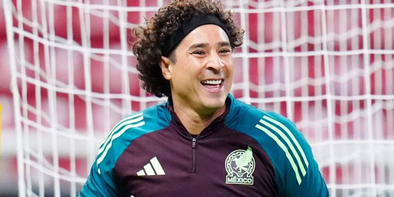 Memo Ochoa anuncia que jugará su sexto Mundial y al terminar la participación de México se retirará del futbol