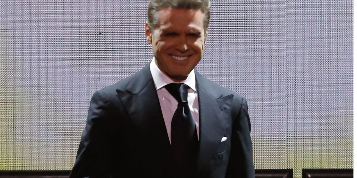 Lejos de escándalos, así llega Luis Miguel a los 56 años