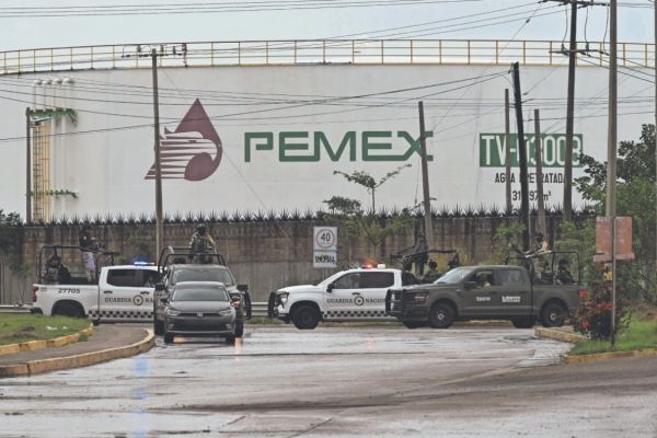 Ooootra vez Dos Bocas en problemas: Nuevo derrame