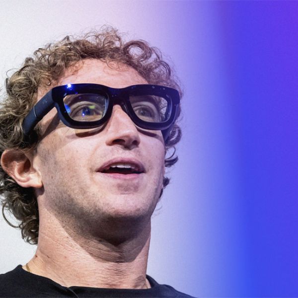 Asegura Mark Zuckerberg que lentes inteligentes substituirán a móviles en 6 años