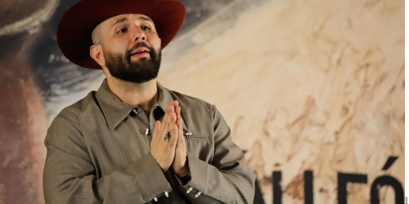 Por fallas en dos aviones , Carín León suspende su concierto en Las Vegas
