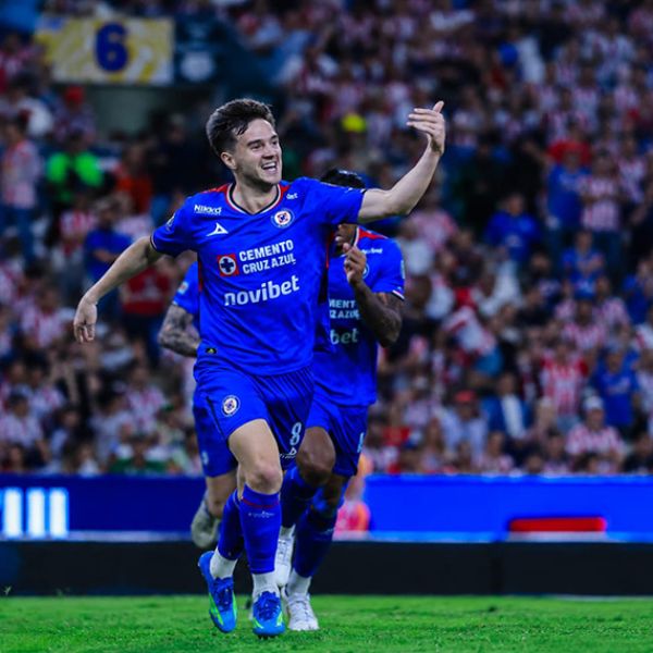 Pita la máquina y avanza a la final al vencer a Chivas
