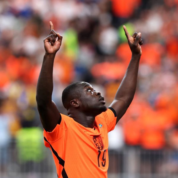 Holanda golea a Suecia 5 goles a 1